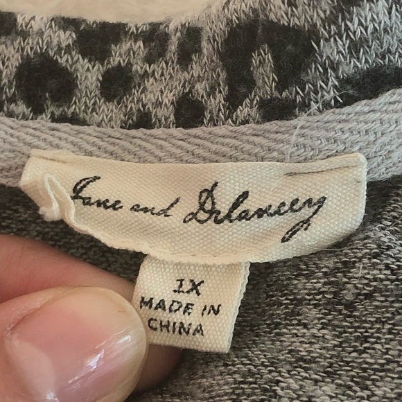 ANTHROPOLOGIE Blouse Women's Size 1X Gray Black Leopard Print JANE AND DELANCEY - Picture 5 of 9